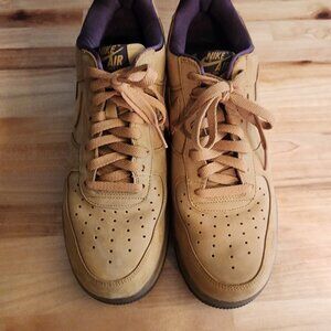 Nike Air Force 1 Light Brown size 10.5